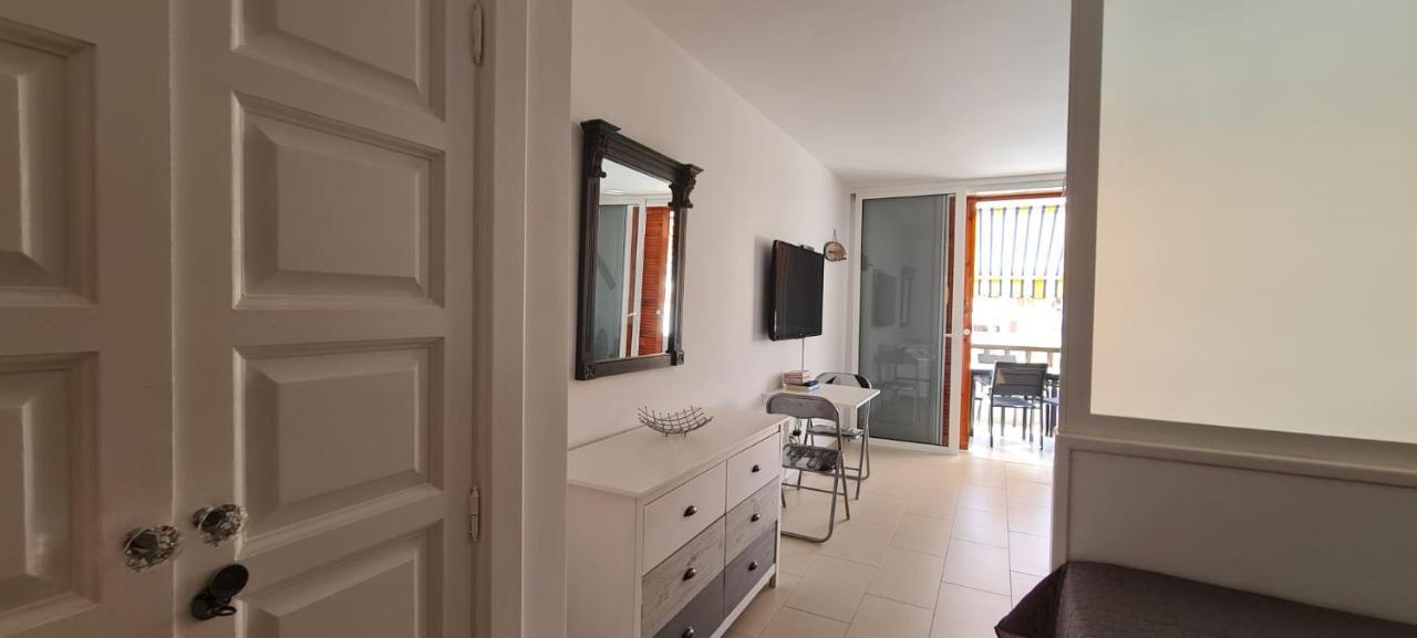 Parque Santiago 3 Studio Apartment อาโรนา ภายนอก รูปภาพ